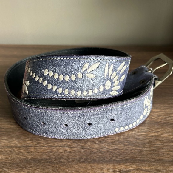 Bed Stu Mohawk Embroidered Leather Belt Small New - Picture 6 of 9